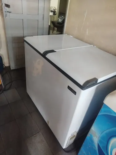 VENDO TROCO FREZZER