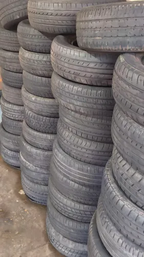 Vendo pneus aro 14 aro 15 entre outros