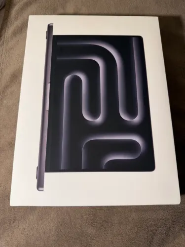 MacBook Pro M4 14 polegadas