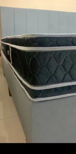 Conjunto Queen mola ensacada com 28cm + base e cabeceira