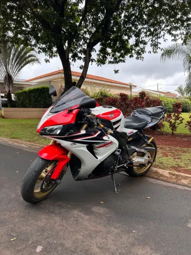  CBR 1000 RR HRC 