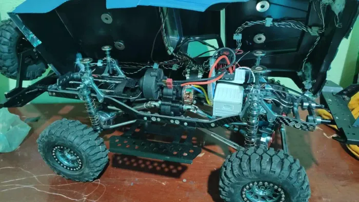 crawler 1/10 completo