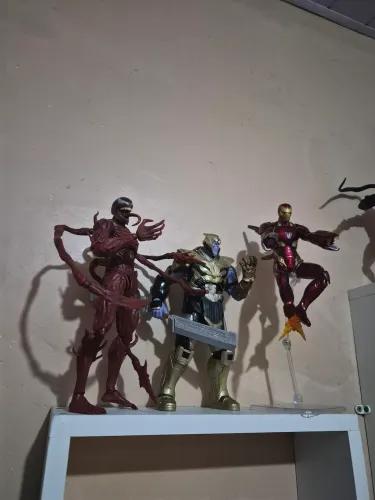 Bonecos bandai