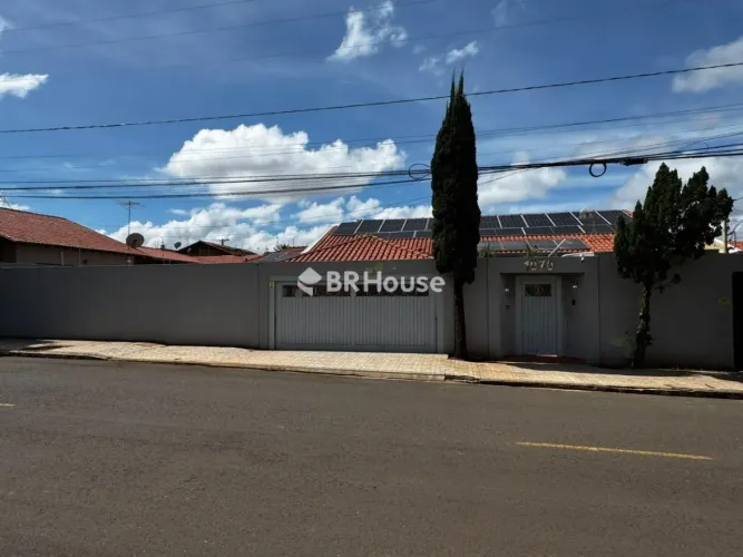 Jardim Autonomista | Casa 5 quartos, sendo 3 suites