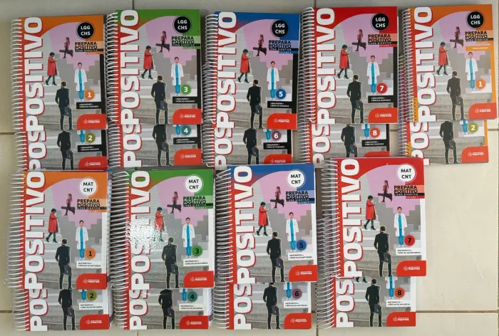 Livros da POSITIVO (prepara positivo) do 3°ano do ensino médio .