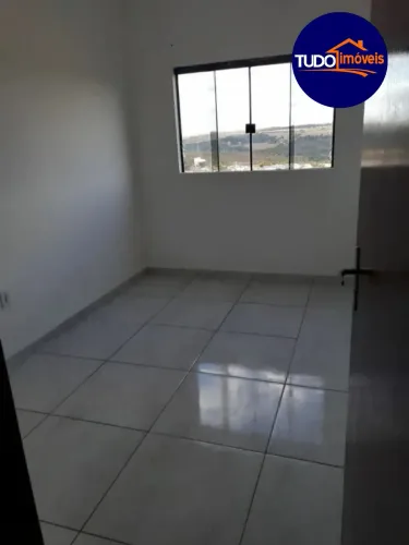 Apartamento à Venda em no Riacho Fundo I: 1 Quarto, 1 Sala, 1 Banheiro - 33m² de Área