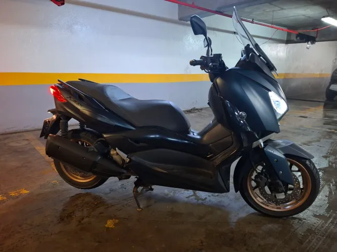 Moto Yamaha Xmax 2023/2023