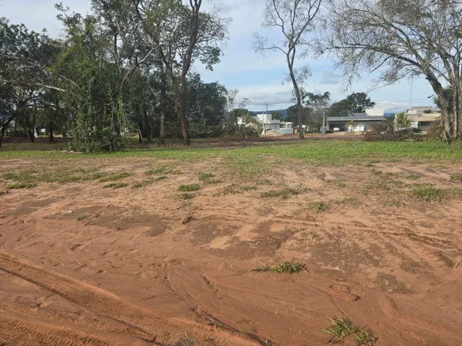 Terreno pronto para construir otima localização