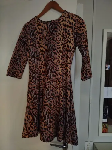 Vestido Zara estampa onça M