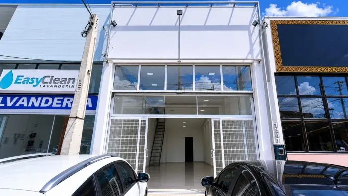 Salão Comercial para Locação em Sorocaba, Além Ponte, 1 banheiro, 2 vagas