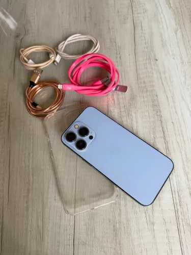 iPhone 13 Pro 512 GB | Excelente Estado | Face ID OK | Acessórios Inclusos