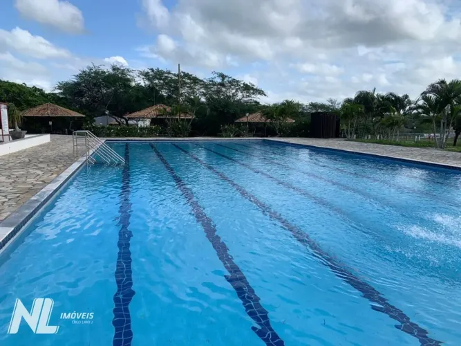 Vende-se Lote de 750m² perto da grande lagoa do Cond. Fazenda Real I/II