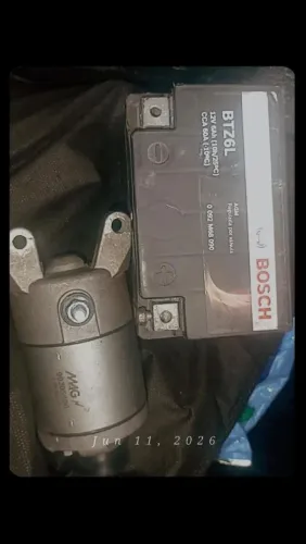 Vendo motor de partida seminovo e uma bateria da Bosch de (6.ap)