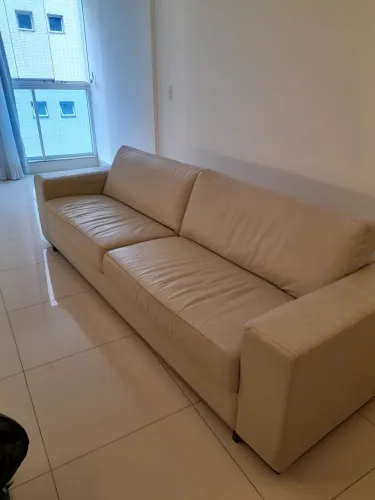 Sofá em couro