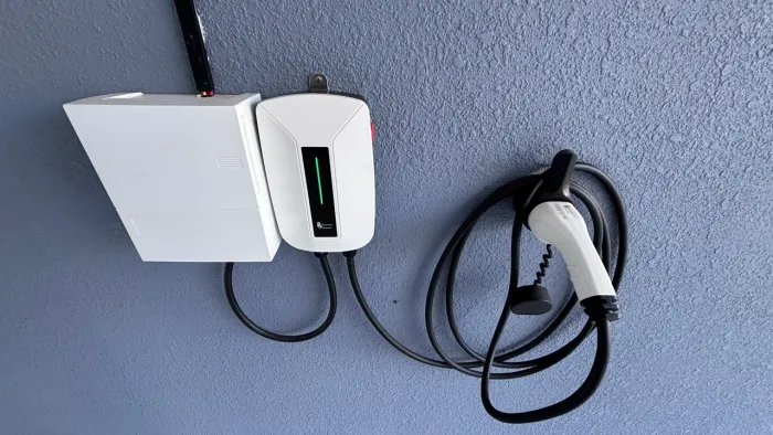 Wall box 7.6kw Freyee