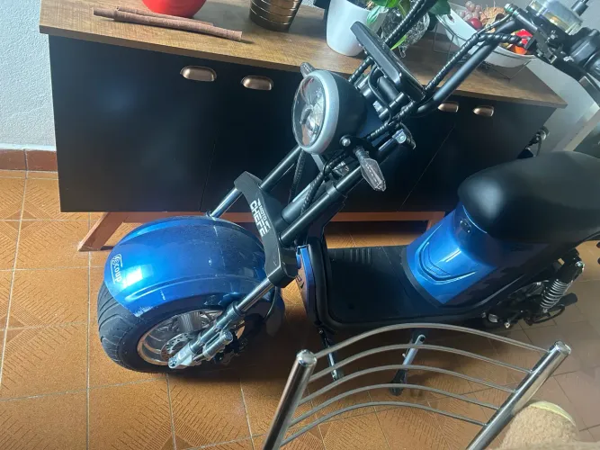 Motor scooter elétrico 