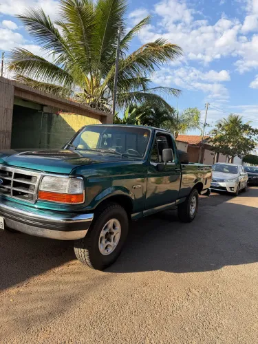 Ford F-1000 XLT 2.5 HSD Diesel TB 1997