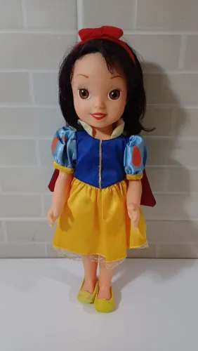 Boneca Branca de neve baby