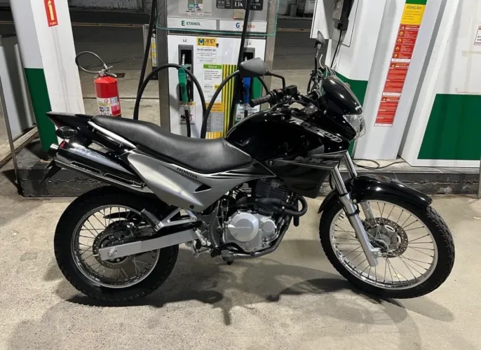 Honda Falcon 2006 - Estado de Nova / Muito Conservada / Sem Detalhes