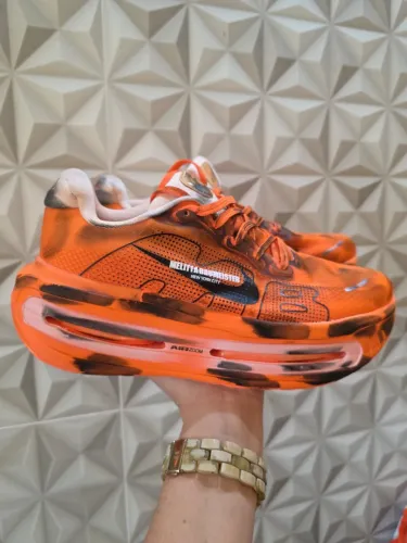 Tênis Nike vomero premium tamanho disponível 40 e 41