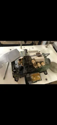 Maquina de costura overlok