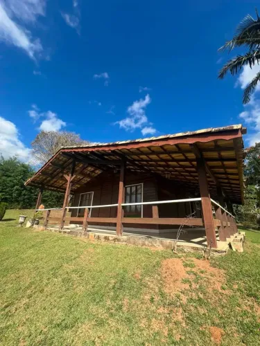 Chácara com terreno de 3.000 m2
