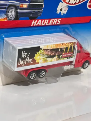 Hot Wheels Caminhão Haulers Big Mac