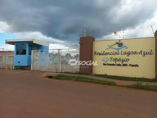 Casa com móveis planejados na cozinha disponível para locação no Condomínio Lagoa Azul Top