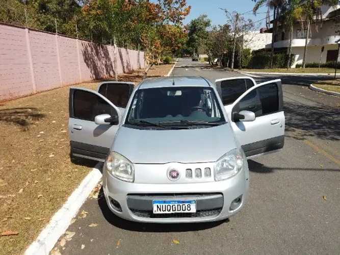 Fiat Uno Vivace Celeb. 1.0 EVO F.flex 8V 5P 2011