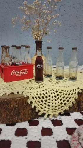 Coleção 10 Garrafinhas Mini Coca-Cola Internacional + Engradado Anos 80 Rara