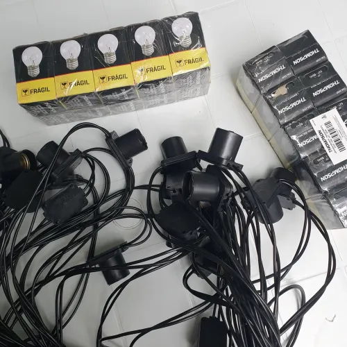 Varal de lâmpadas jardim