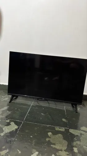 HQS32 Smart TV com defeito