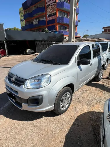 Fiat Uno Attractive 1.0 EVO Fire Flex 8V 5P 2021