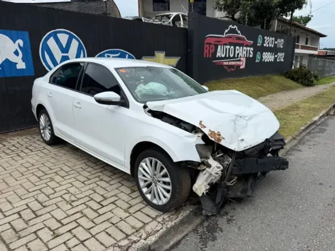 Sucata Jetta Comfortline 1.4 TSI - 2016 Para retirada de peças