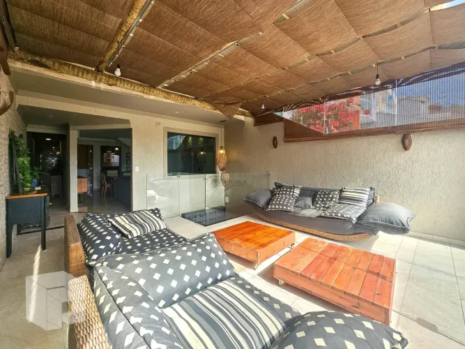 Casa 03 com todos os planejados e área gourmet - Jardim Guanabara