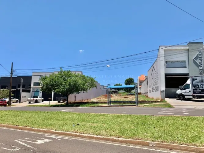 Terreno Comercial em Maringá