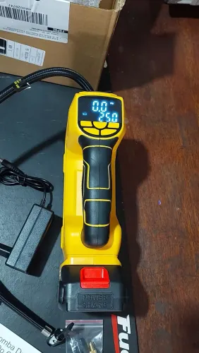 Compressor de Ar Automotivo Portátil Bateria Novo