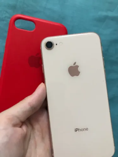 iPhone 8