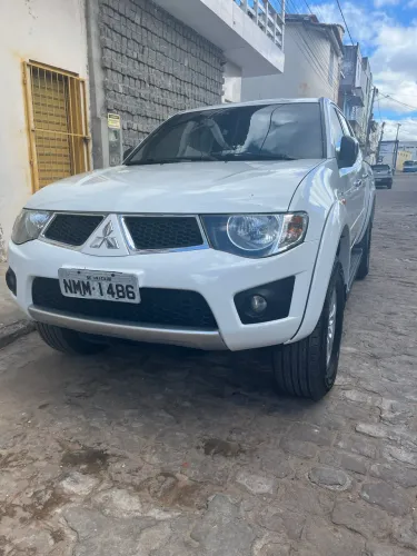 Mitsubishi L200 Triton HPE 3.2 CD TB Int.diesel AUT 2012
