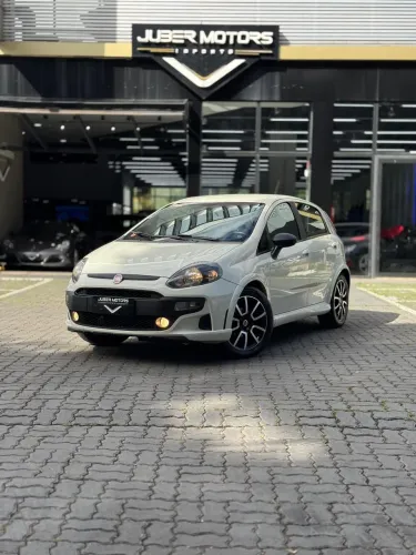 Fiat Punto Blackmotion Dual. 1.8 Flex 16V 5P 2017