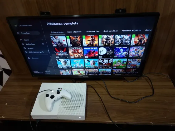 Xbox one - semi novo, controle do séries s