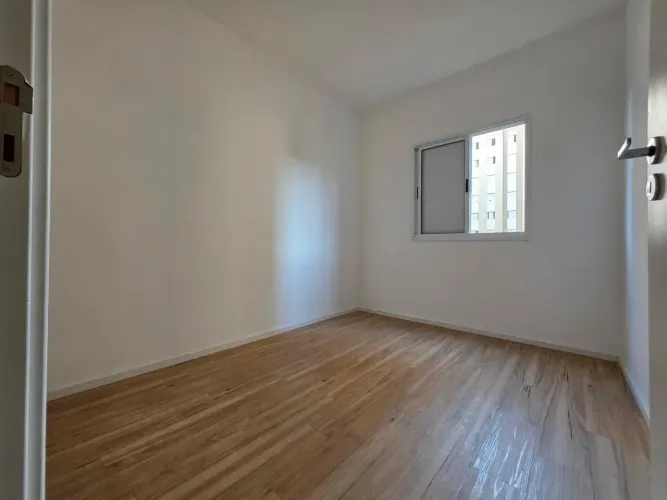 Imóvel para venda com 67 metros quadrados com 3 quartos e uma suíte em Cond. Viva Vista - 