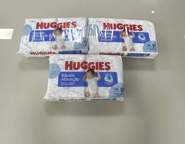 Fralda Huggies Rápida Absorção Tamanho P Pacote Mega 46 Unidades Descartáveis