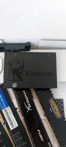 Memórias DDR4 e SSD
