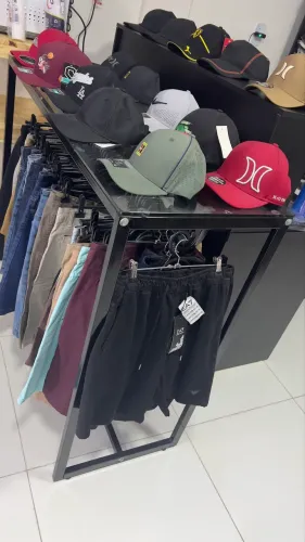 Balcão meio de loja