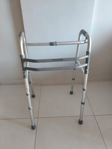 Andador de Alumínio