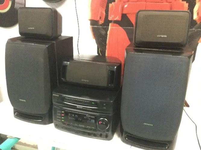 aparelho de som antigo aiwa com caixas