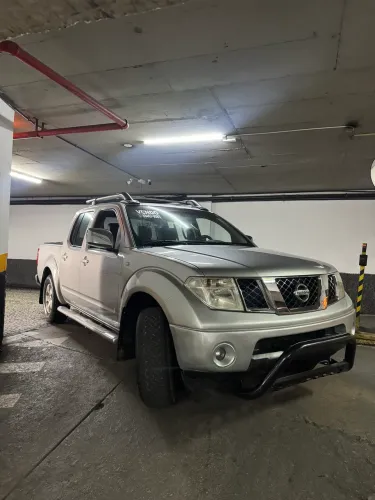 Nissan Frontier LE CD 4X4 2.5 TB Diesel Mec. 2010