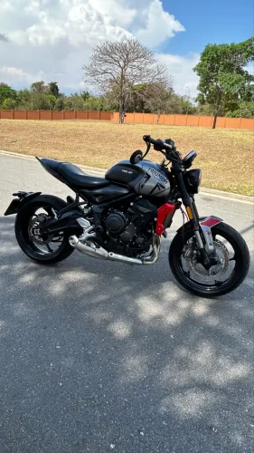 TRIUMPH TRIDENT 660 2023 IMPECÁVEL - 8.500 KM - ÚNICO DONO - R$ 41.800 - ABAIXO DA FIPE!