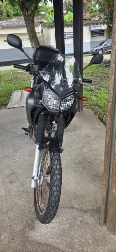 TENERE 250 MUITO NOVA.